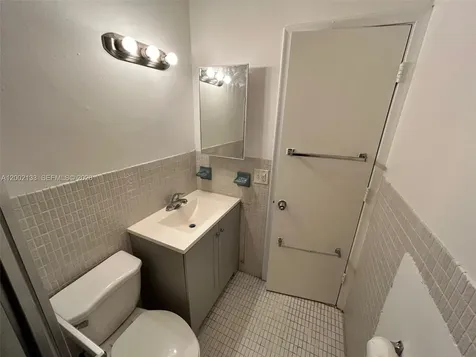 245 NE 191st Street Miami FL 33179