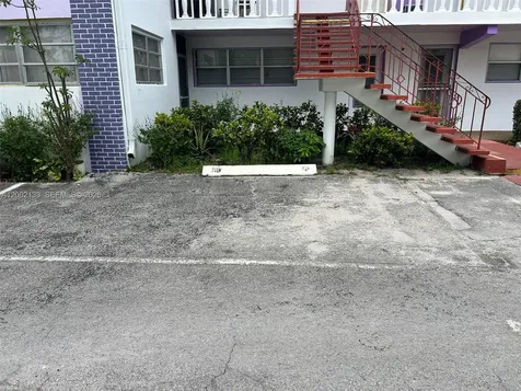 245 NE 191st Street Miami FL 33179