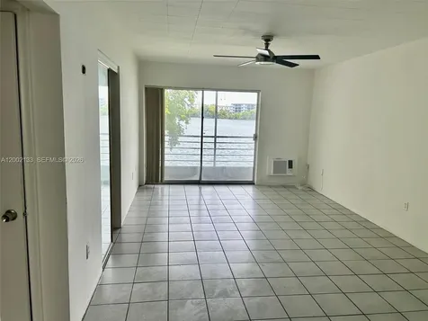 245 NE 191st Street Miami FL 33179