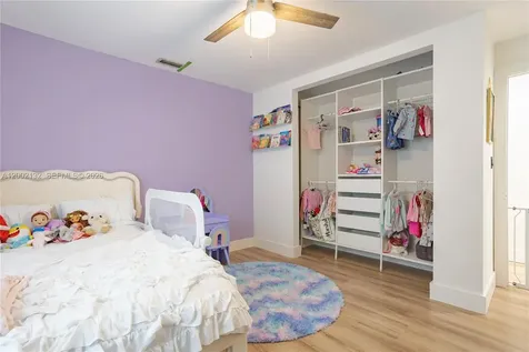 1030 NW 95th Terrace Plantation FL 33322