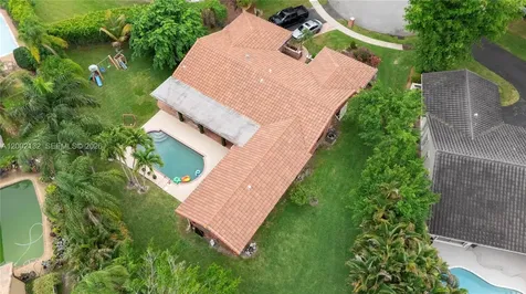 1030 NW 95th Terrace Plantation FL 33322
