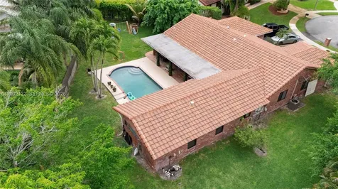 1030 NW 95th Terrace Plantation FL 33322