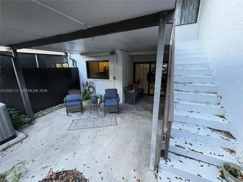 6530 Kendale Lakes Drive Miami FL 33183