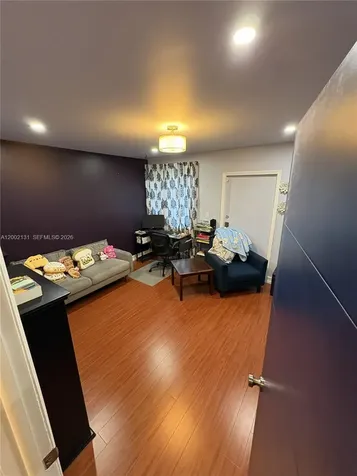 6530 Kendale Lakes Drive Miami FL 33183