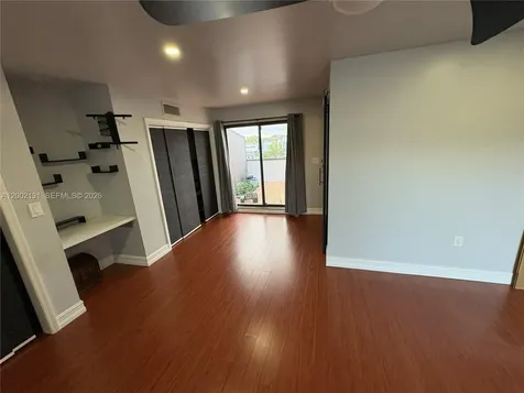 6530 Kendale Lakes Drive Miami FL 33183