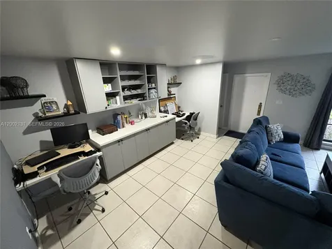 6530 Kendale Lakes Drive Miami FL 33183