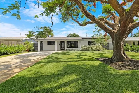 811 NE 17th Court Fort Lauderdale FL 33305