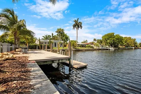 811 NE 17th Court Fort Lauderdale FL 33305