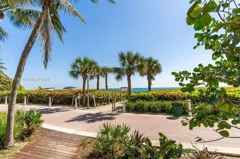 Miami Beach FL 33141