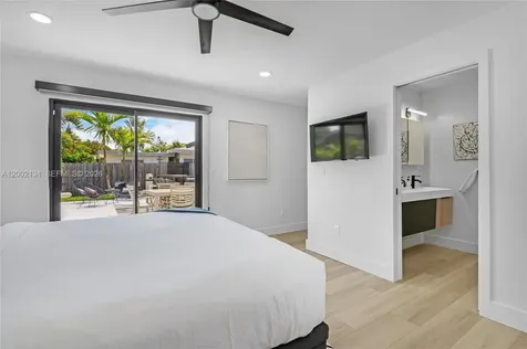 811 NE 17th Court Fort Lauderdale FL 33305