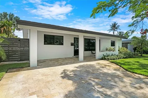 811 NE 17th Court Fort Lauderdale FL 33305
