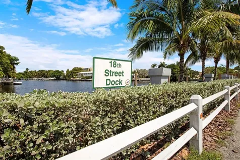 811 NE 17th Court Fort Lauderdale FL 33305