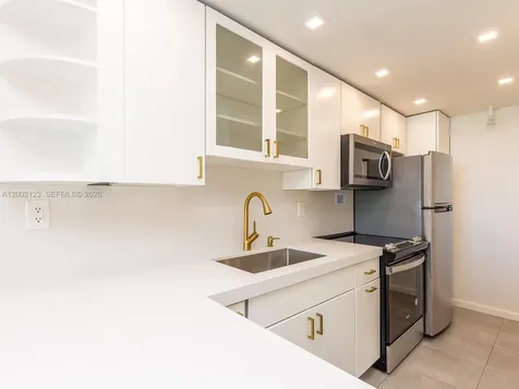 1000 E West Avenue Miami Beach FL 33139