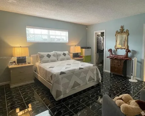 2100 N 54th Avenue Hollywood FL 33021