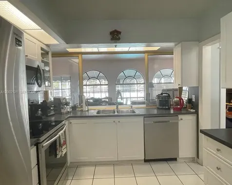 2100 N 54th Avenue Hollywood FL 33021