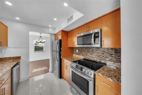 247 Bird Road Coral Gables FL 33146