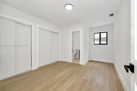 1385 NW 28th Street Miami FL 33142