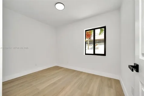 1385 NW 28th Street Miami FL 33142