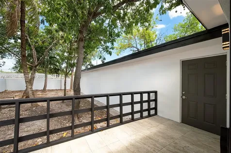 1385 NW 28th Street Miami FL 33142
