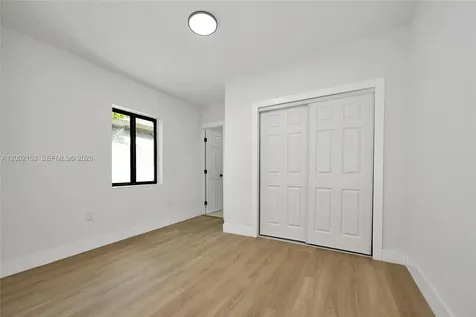 1385 NW 28th Street Miami FL 33142