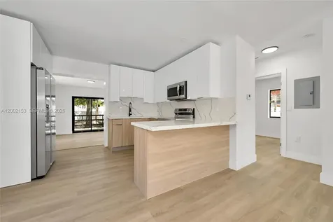 1385 NW 28th Street Miami FL 33142