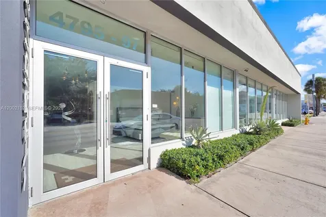 4797 SW 8th Street Miami FL 33134