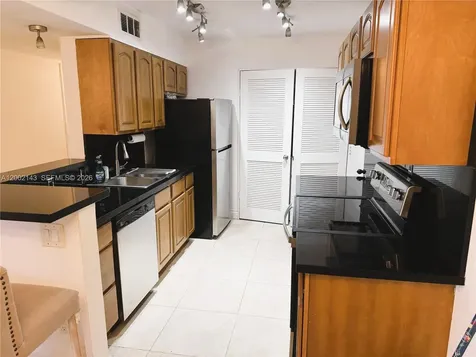 7483 SW 82nd Street Miami FL 33143