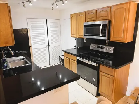 7483 SW 82nd Street Miami FL 33143