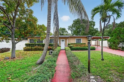 1936 Washington Street Hollywood FL 33020