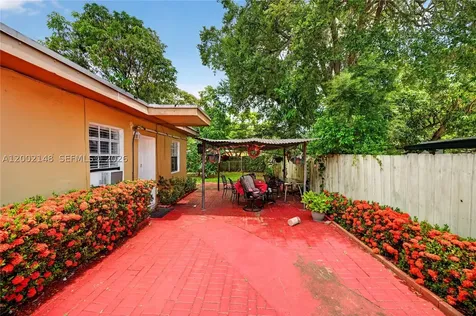 1936 Washington Street Hollywood FL 33020