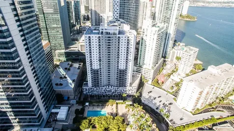 185 SE 14th Terrace Miami FL 33131