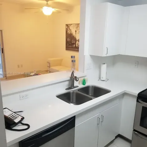 185 SE 14th Terrace Miami FL 33131