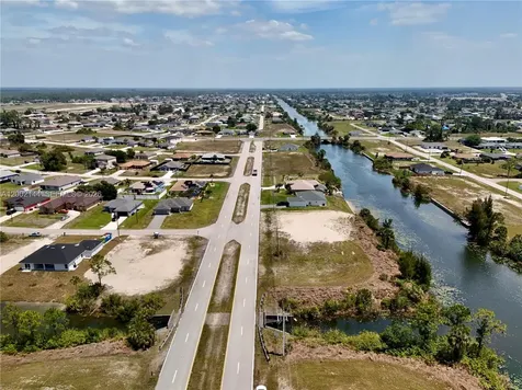 900 Vogiantzis Parkway Cape Coral FL 33909