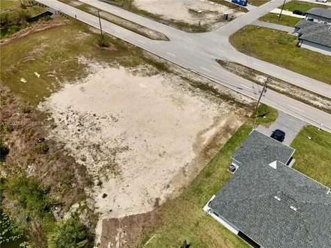 900 Vogiantzis Parkway Cape Coral FL 33909