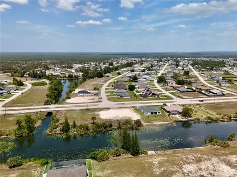 900 Vogiantzis Parkway Cape Coral FL 33909