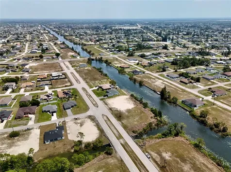 900 Vogiantzis Parkway Cape Coral FL 33909