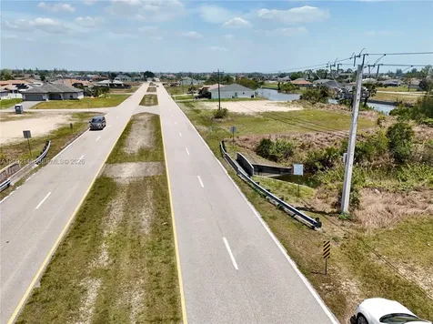 900 Vogiantzis Parkway Cape Coral FL 33909