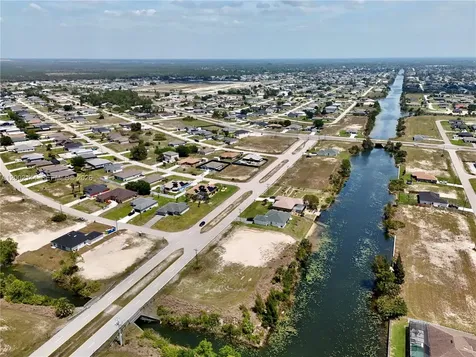 900 Vogiantzis Parkway Cape Coral FL 33909