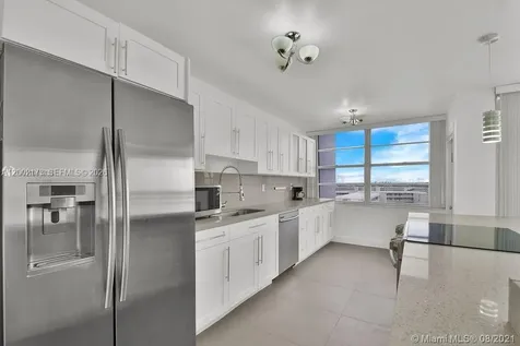18041 Biscayne Boulevard Aventura FL 33160
