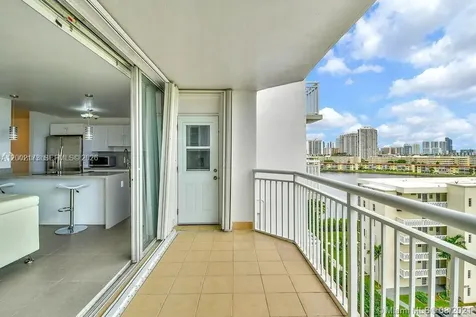 18041 Biscayne Boulevard Aventura FL 33160