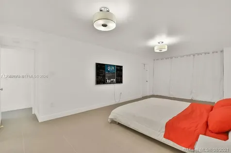 18041 Biscayne Boulevard Aventura FL 33160