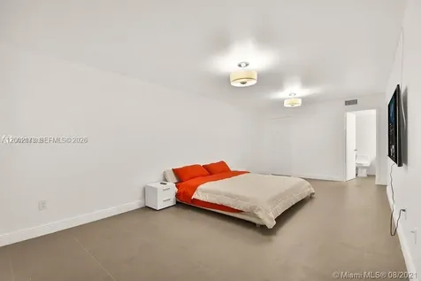 18041 Biscayne Boulevard Aventura FL 33160