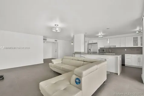 18041 Biscayne Boulevard Aventura FL 33160