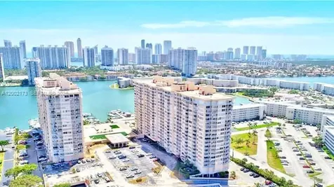 18041 Biscayne Boulevard Aventura FL 33160