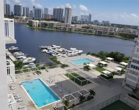 18041 Biscayne Boulevard Aventura FL 33160