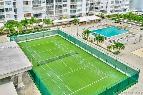 18041 Biscayne Boulevard Aventura FL 33160