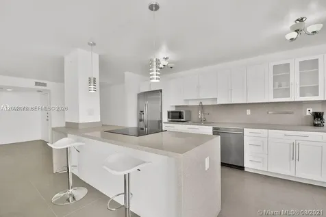 18041 Biscayne Boulevard Aventura FL 33160