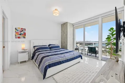 888 Biscayne Boulevard Miami FL 33132