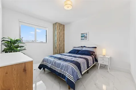 888 Biscayne Boulevard Miami FL 33132