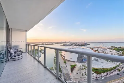 888 Biscayne Boulevard Miami FL 33132